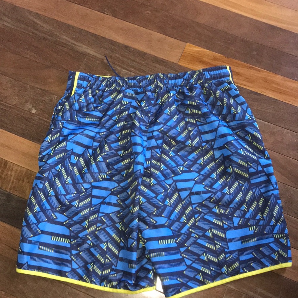 EUC Men’s Size XXL Nike Swim Trunks - Picture 3 of 3